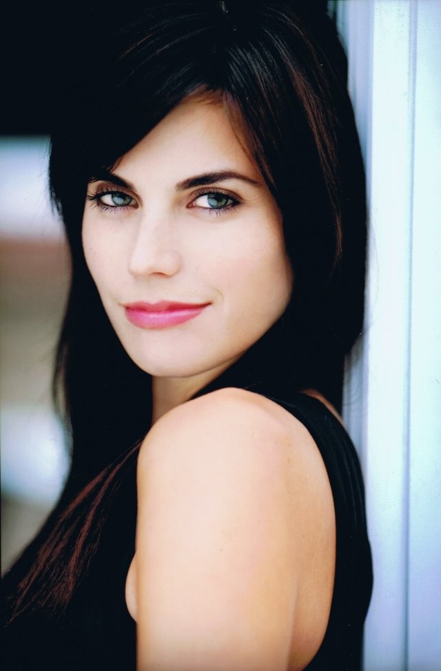 Meghan Ory Fotoğrafları 1