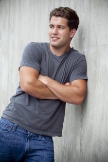 Drew Grey Fotoğrafı