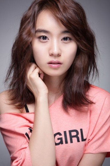 Jung Yoo-Min Fotoğrafları 4