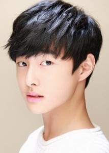 Yoon Chan-Young Fotoğrafları 1