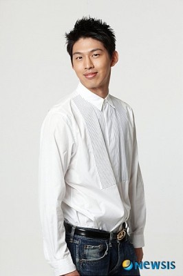 Choi Jung-won (i) Fotoğrafı