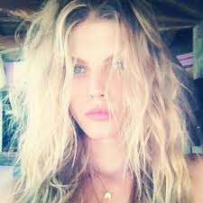 Maryna Linchuk Fotoğrafı