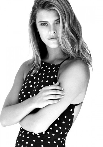 Nina Agdal Fotoğrafı