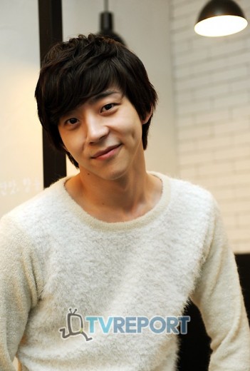 Park Yoo-Hwan Fotoğrafı