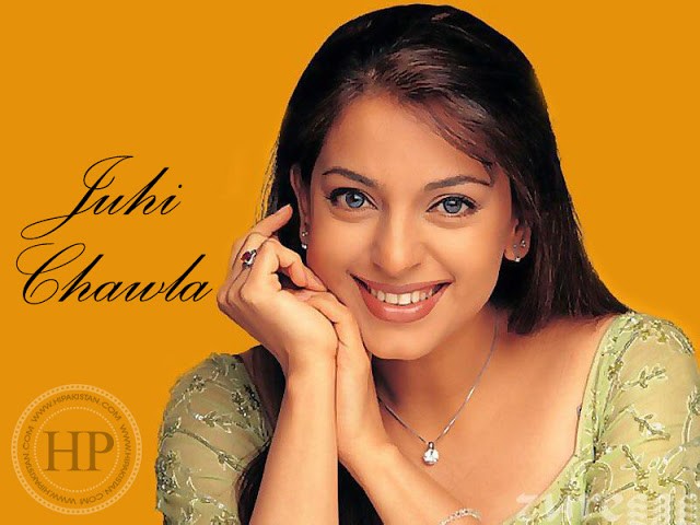 Juhi Chawla Fotoğrafı