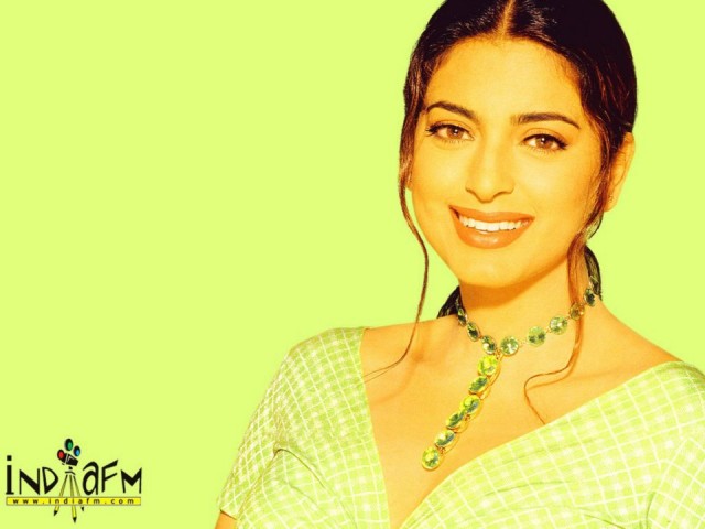 Juhi Chawla Fotoğrafı