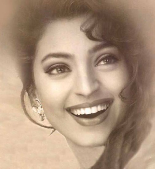 Juhi Chawla Fotoğrafı