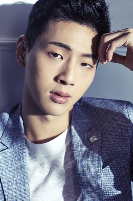 Ji Soo Fotoğrafı