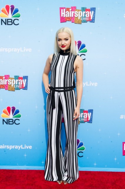 Dove Cameron Fotoğrafları 126