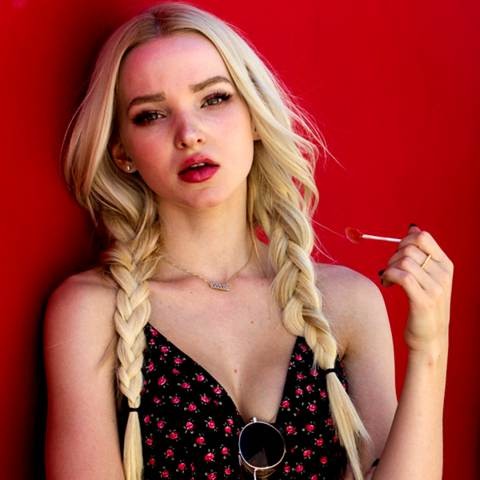 Dove Cameron Fotoğrafları 92