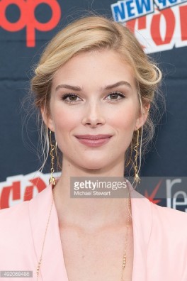 Emma Ishta Fotoğrafı