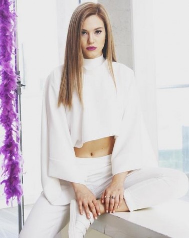 Melisa Şenolsun Fotoğrafı