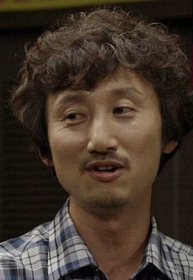 Kim Young-woong Fotoğrafı