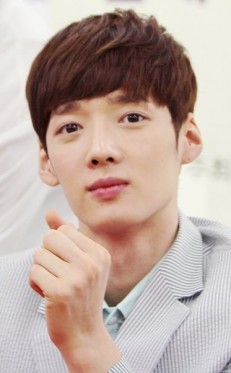 Choi Sun-woo Fotoğrafı