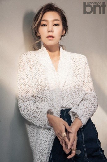 Song Hae-na Fotoğrafı