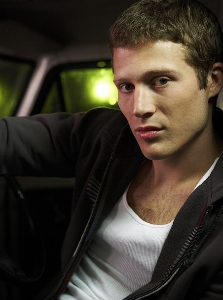 Zach Gilford Fotoğrafları 6