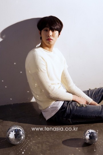 Ahn Hyo-seop Fotoğrafı