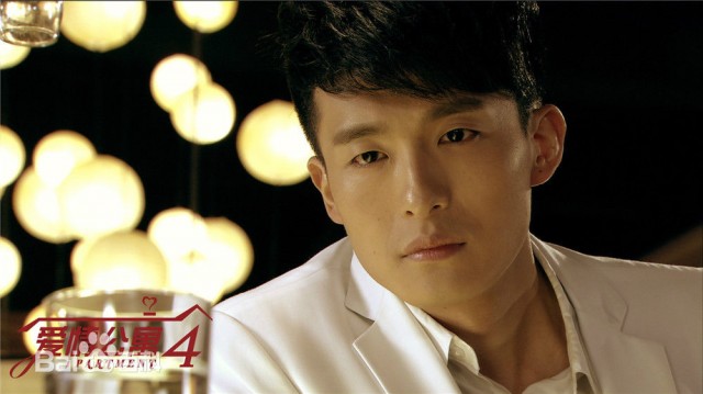 Sun Yizhou Fotoğrafı