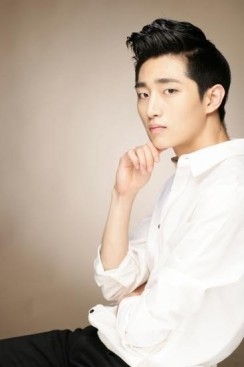 Shin Kang-woo Fotoğrafları 5