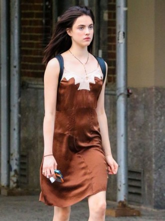 Margaret Qualley Fotoğrafları 23