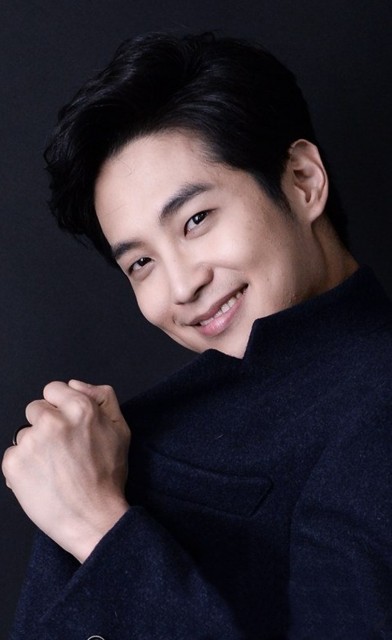 Choi Woong Fotoğrafı