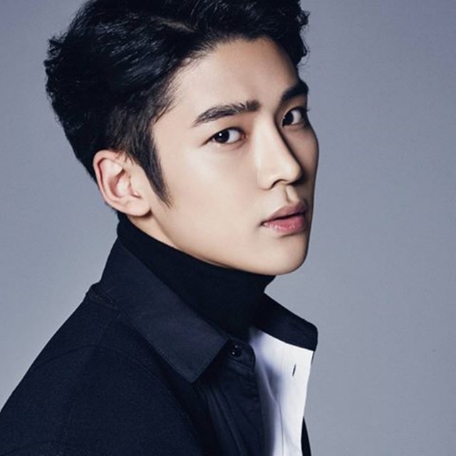 Rowoon Fotoğrafı