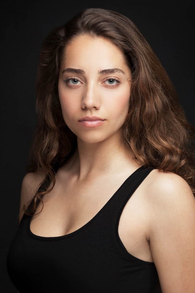 Özge Özacar Fotoğrafı