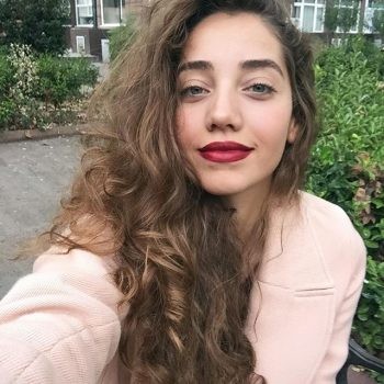 Özge Özacar Fotoğrafı