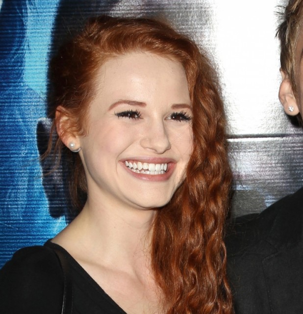 Madelaine  Petsch Fotoğrafı
