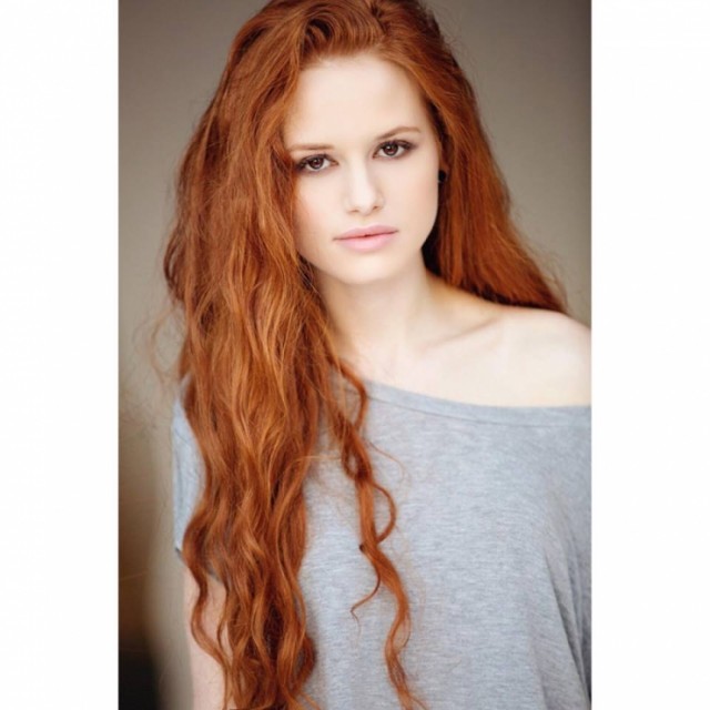 Madelaine  Petsch Fotoğrafları 3