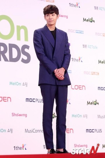 Lee Cheol-woo (i) Fotoğrafı