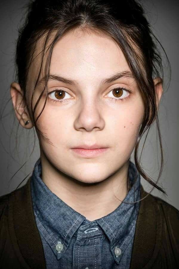 Dafne Keen Fotoğrafı