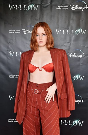 Ellie Bamber Fotoğrafları 11