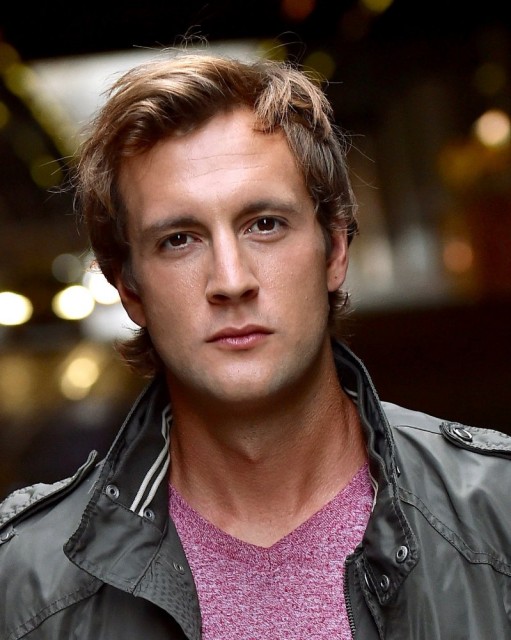 Matthew  Crowley Fotoğrafı