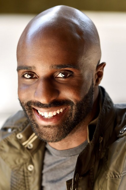 Toby  Onwumere Fotoğrafı