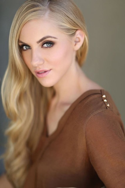 Jessica  Sipos Fotoğrafları 6