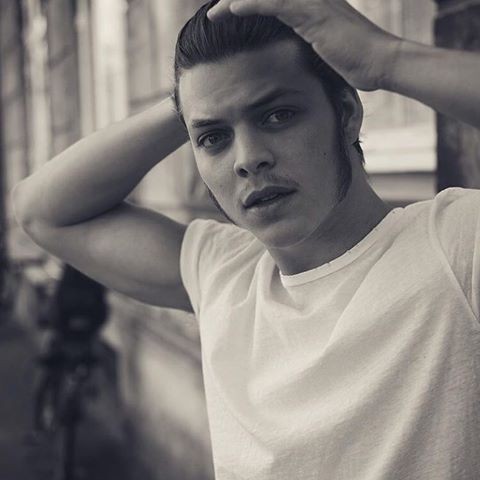 Alex Høgh  Andersen Fotoğrafları 1