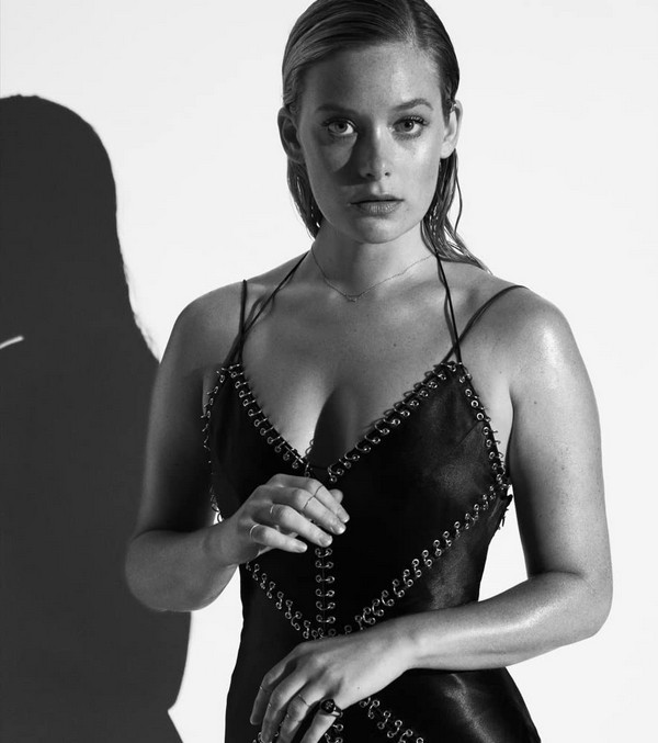 Rachel Keller fotoğrafı