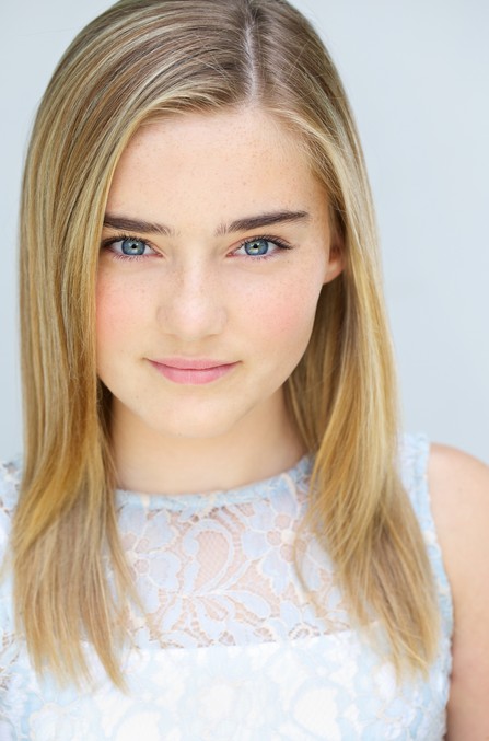 Meg Donnelly Fotoğrafları 9