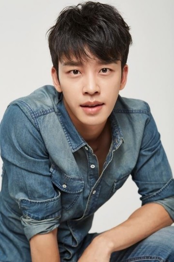 Sul Jung-hwan Fotoğrafı