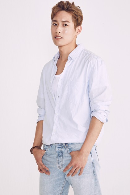 Yoon Jeong-hyuk Fotoğrafı