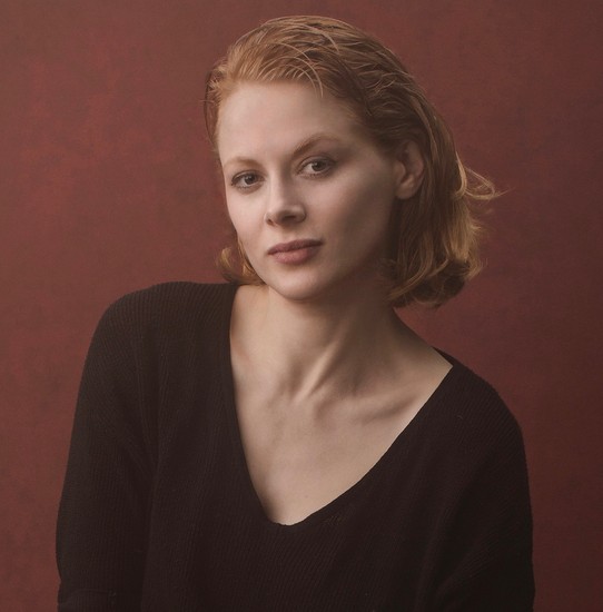 Emily Beecham Fotoğrafı