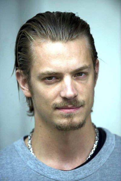 Joel Kinnaman Fotoğrafları 4