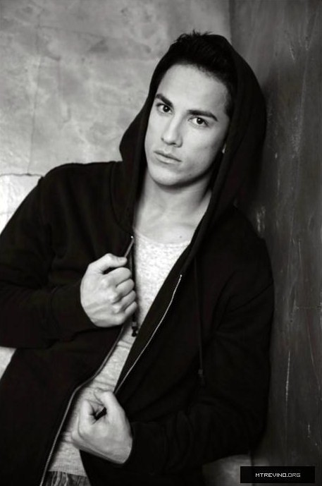 Michael Trevino Fotoğrafları 97