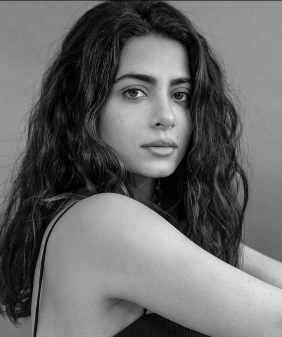 Emeraude Toubia Fotoğrafı
