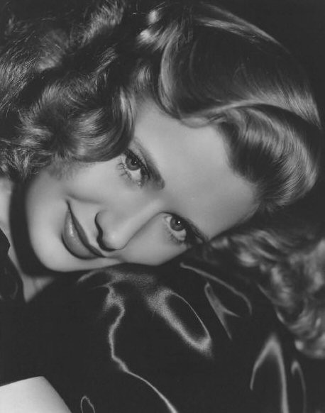 Priscilla Lane Fotoğrafları 1