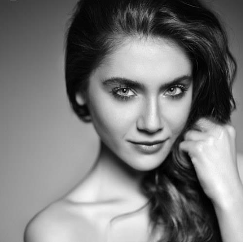 Fulya Zenginer Fotoğrafı