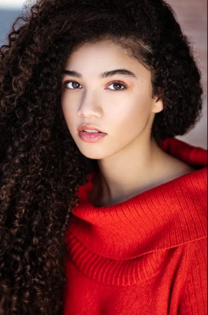 Malia Baker Fotoğrafı