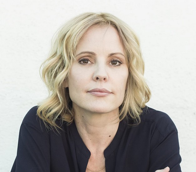 Emma Caulfield Ford Fotoğrafları 8