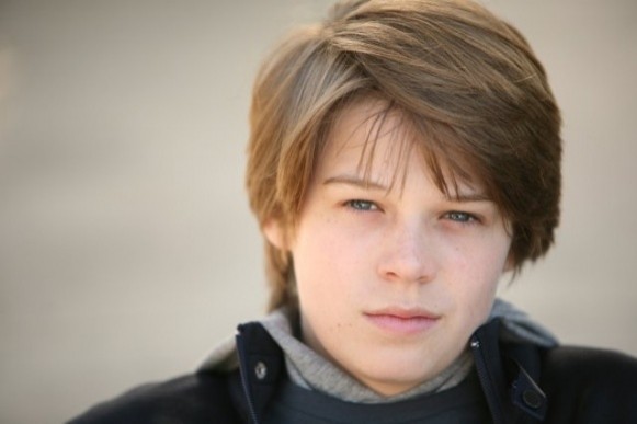 Colin Ford Fotoğrafları 6